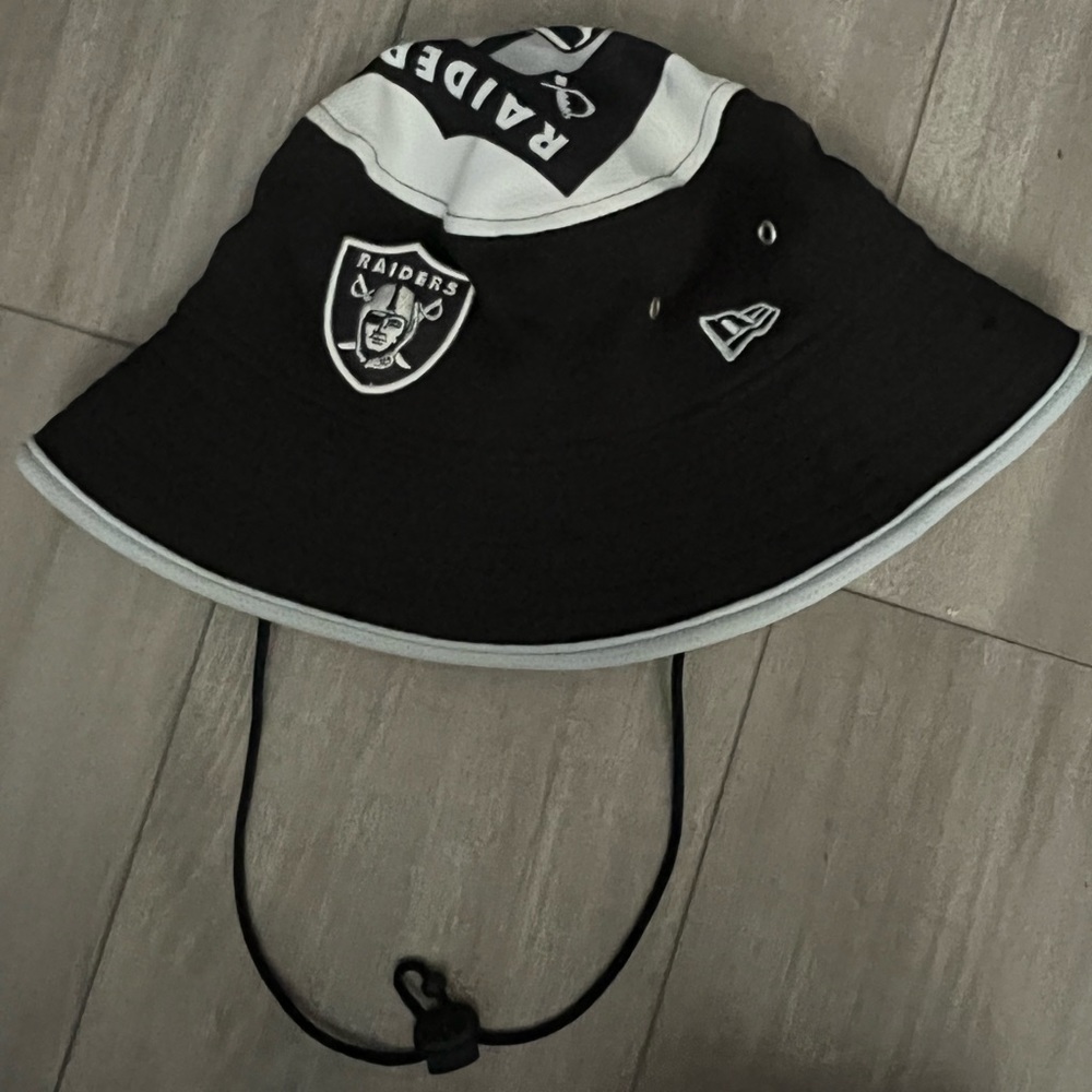 New Era Raiders Bucket Hat